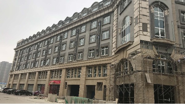 外墻真石漆與普通涂料所用外墻膩子，有什么區別？